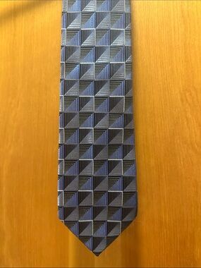 Platinum Designs tie